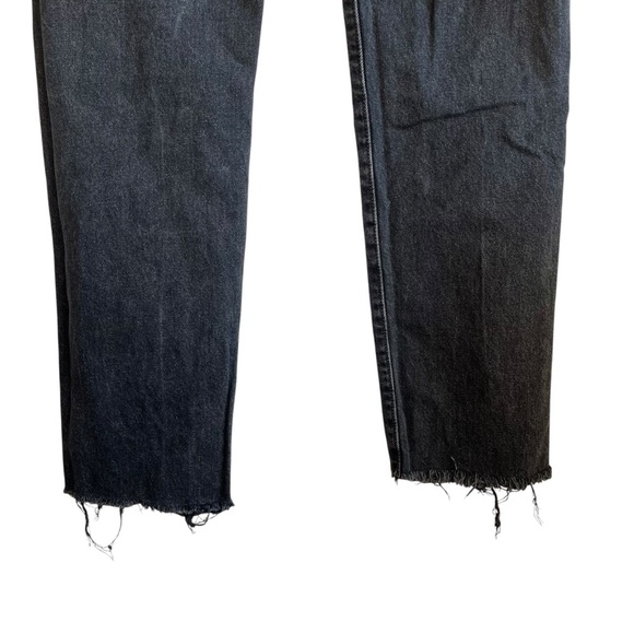 Levi's Premiums Washed Black Denim Wedgie Straight Jeans size 26 Distressed Hole - Picture 11 of 16